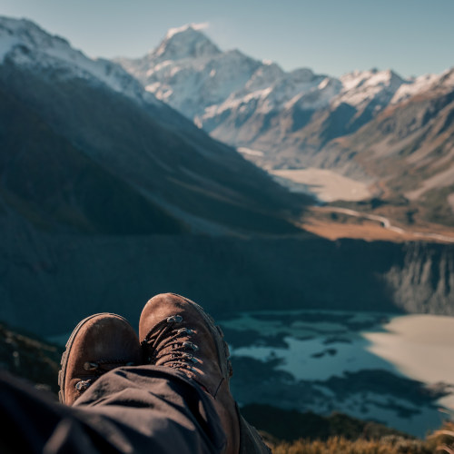 Bio Berg Shirts, Hoodies und mehr fürs Wandern, die Berge und Bergfreunde. Nachhaltiges Berg Geschenk für die Bergtour, Bergsteiger und Bergliebhaber. Personalisierte Berg Geschenke, Wander Geschenke und Geschenkideen für Bergsteiger, Wanderer und Bergfreunde. Bio Berg T-Shirt Herren und Berg T-Shirt Damen mit tollen Berg Motiven hier bestellen.