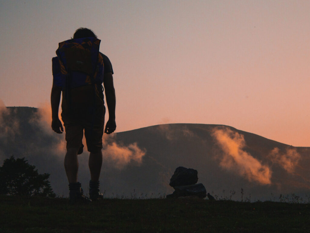 Bio Berg Shirts, Hoodies und mehr fürs Wandern, die Berge und Bergfreunde. Nachhaltiges Berg Geschenk für die Bergtour, Bergsteiger und Bergliebhaber. Personalisierte Berg Geschenke, Wander Geschenke und Geschenkideen für Bergsteiger, Wanderer und Bergfreunde. Bio Berg T-Shirt Herren und Berg T-Shirt Damen mit tollen Berg Motiven hier bestellen.