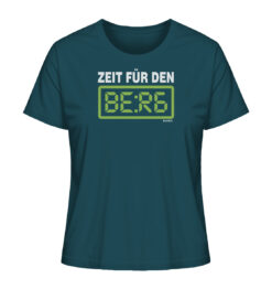 Blaues Zeit für den Berg Damen T-Shirt für Bergsteiger, die Berge und Bergfreunde. Ein tolles Berg Geschenk für die Bergtour, Bergfans und Bergliebhaber. Nachhaltige Berg Geschenke und Bio Bergshirts für Damen hier bestellen.