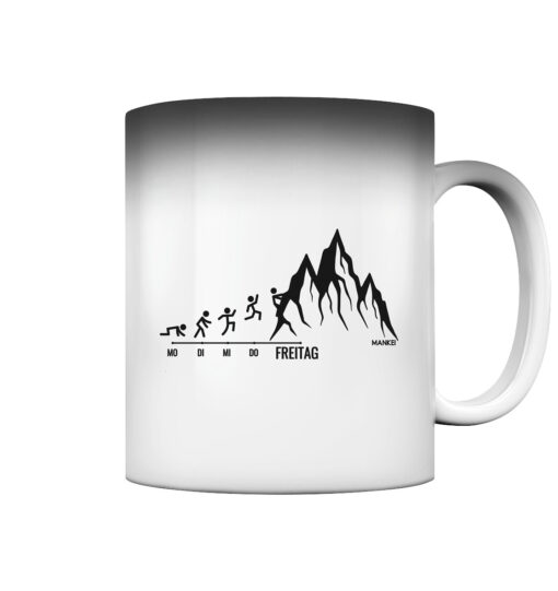 Endlich Freitag Klettern Zaubertasse. Berg Tasse aus Porzellan für Bergsteiger, die Berge und Bergfreunde. Ein tolles Berg Geschenk für die Bergtour, Bergfans und Bergliebhaber. Nachhaltige Berg Geschenke und Berg Tassen hier bestellen.